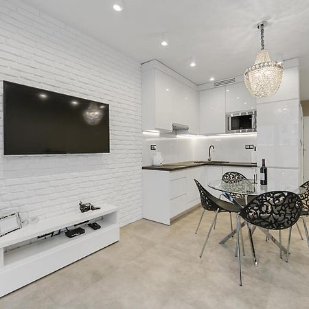 Gate Of City Centre Apartment By Pinpoint Λοτζ Εξωτερικό φωτογραφία